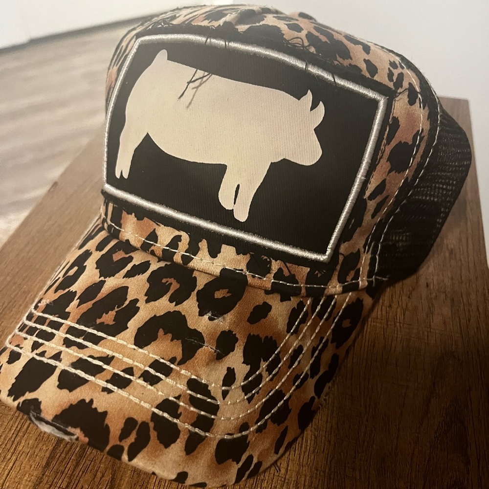 Hat - Picture 2 of 3